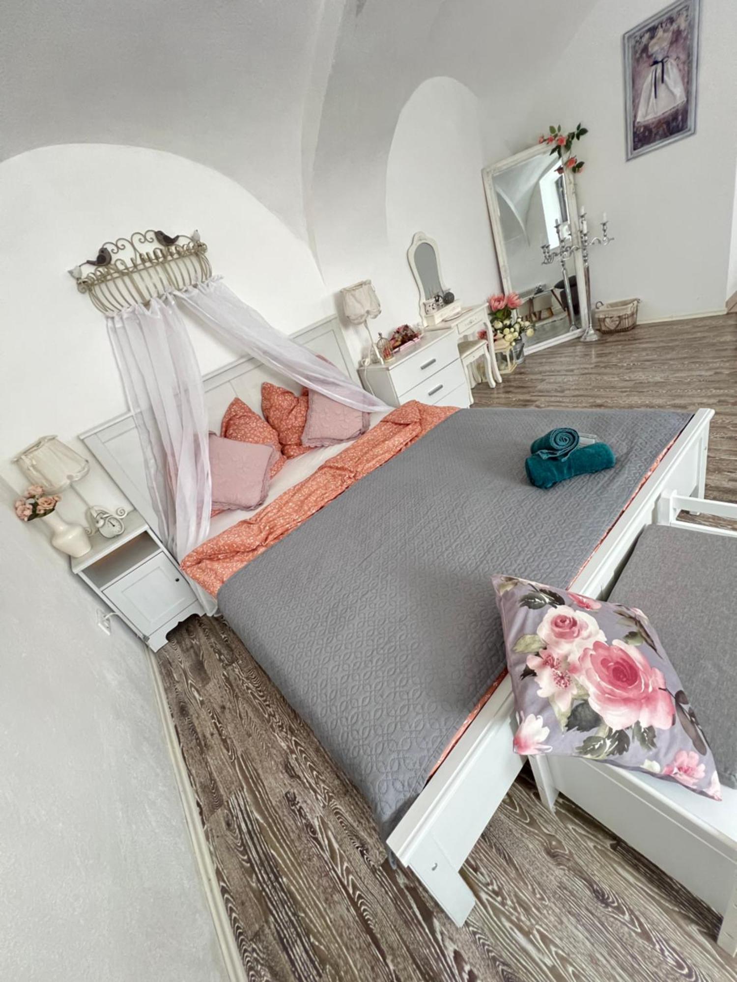 Korona Apartman Székesfehérvár Exterior foto