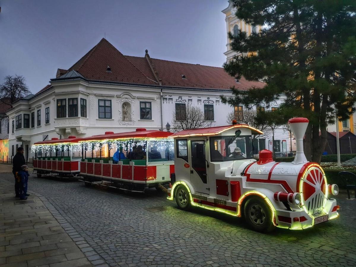 Korona Apartman Székesfehérvár Exterior foto
